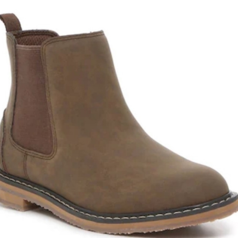 Dr. Scholls Paxton Chelsea toddler size 12 boot.